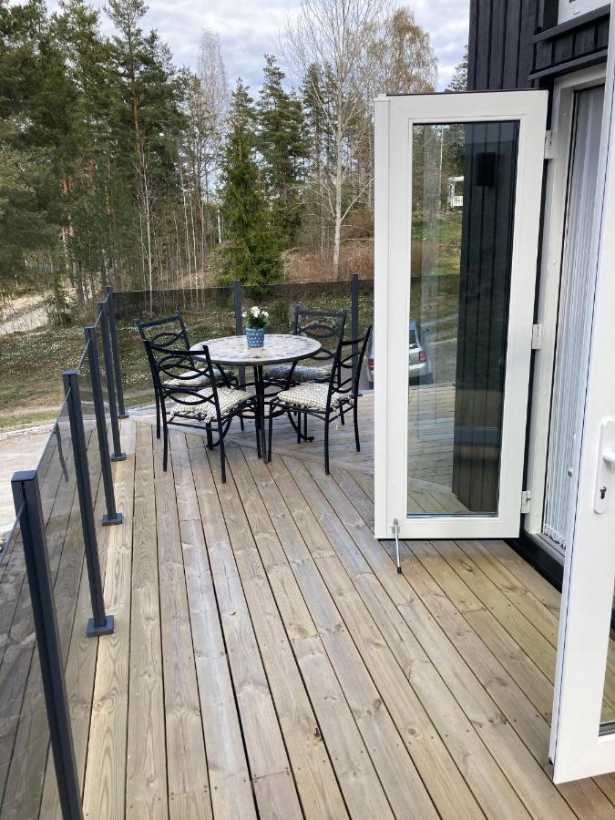 Cabin In The Woods, Close To Lake Maelaren Eskilstuna Buitenkant foto