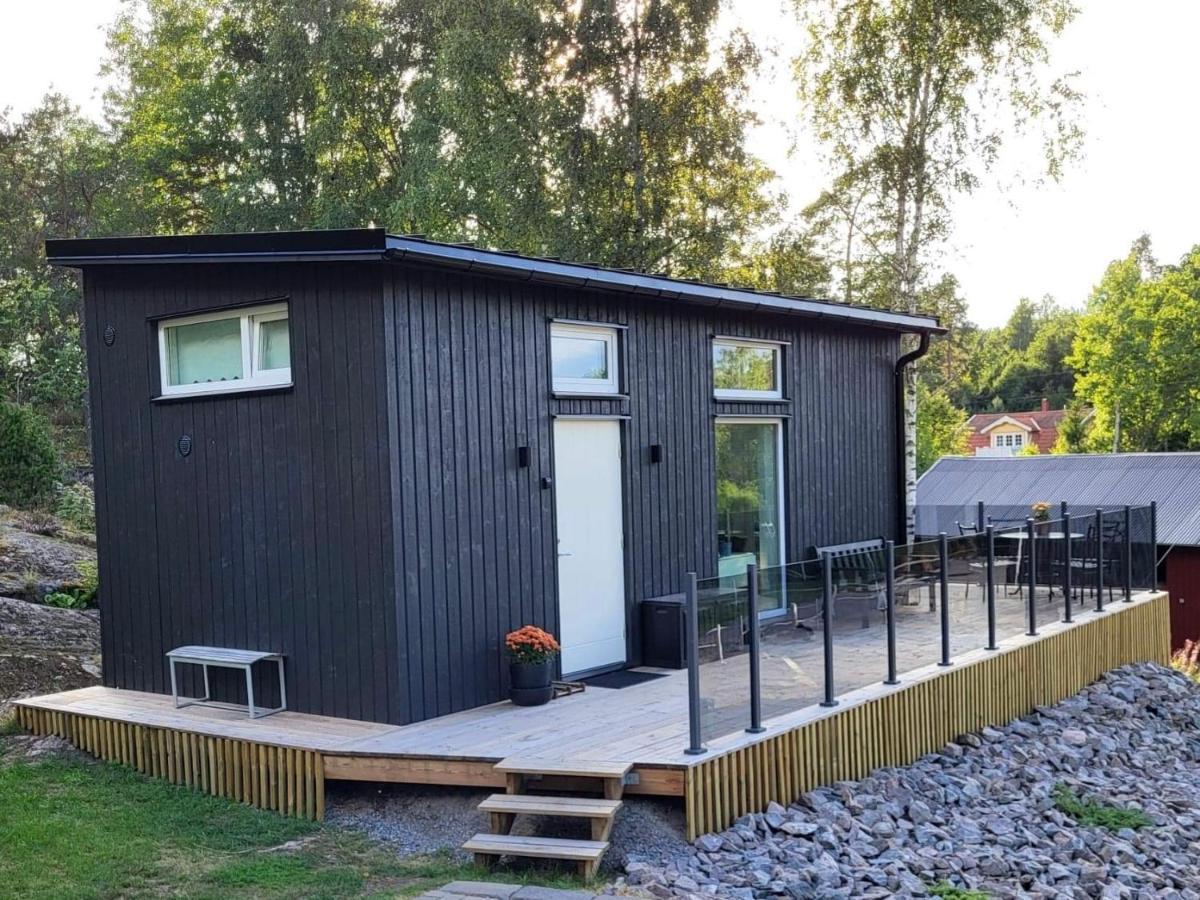 Cabin In The Woods, Close To Lake Maelaren Eskilstuna Buitenkant foto